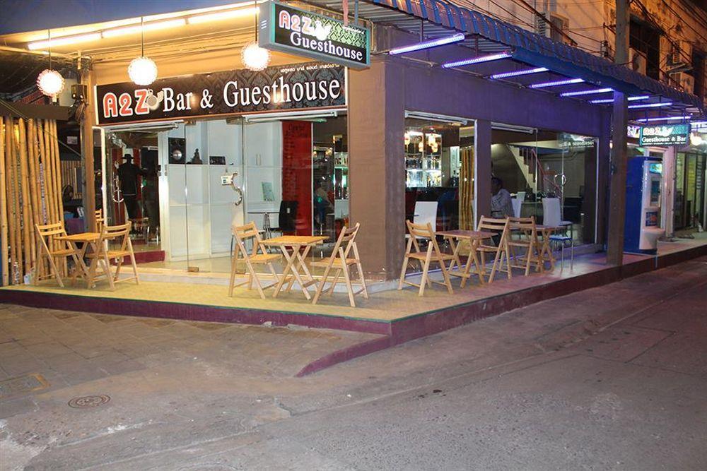 Q6 At 6 Hostel Bangkok Exterior photo