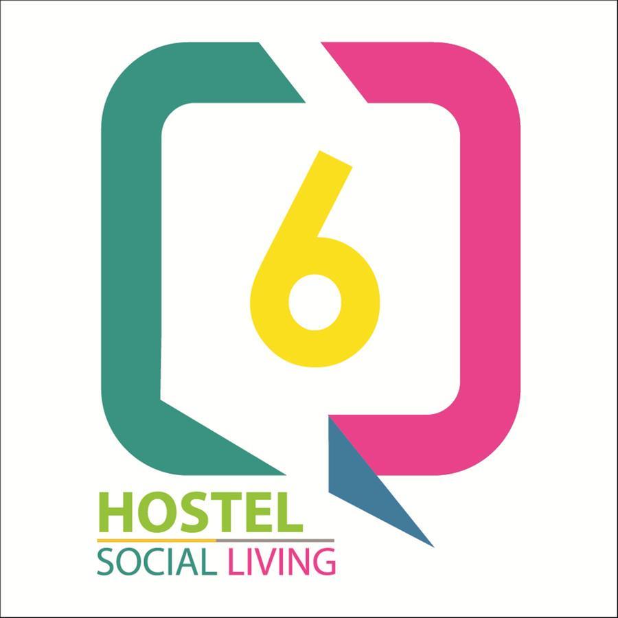 Q6 At 6 Hostel Bangkok Exterior photo